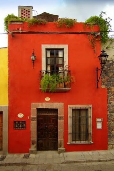 Casa de la Noche/Bordello Galeria | Discover San Miguel de Allende