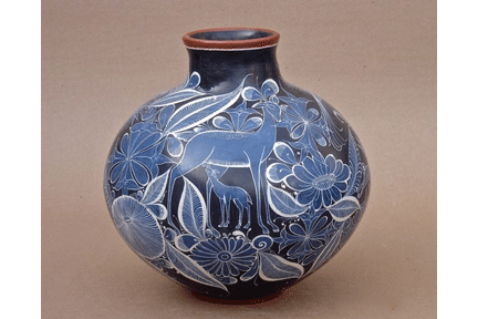 Black-and-blue-with-deer Black-and-blue-with-deer