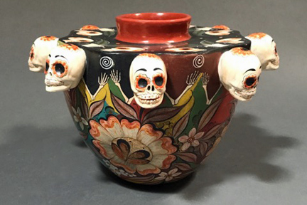 Bowl-w.-skelletin-heads Bowl-w.-skelletin-heads
